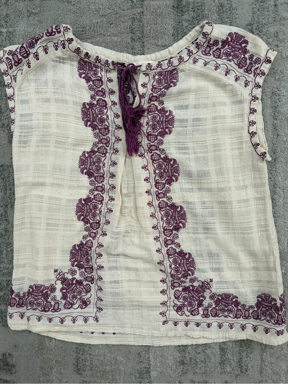 Max Studio Cream Sleeveless Embroidered Peasant Top with Purple Accents